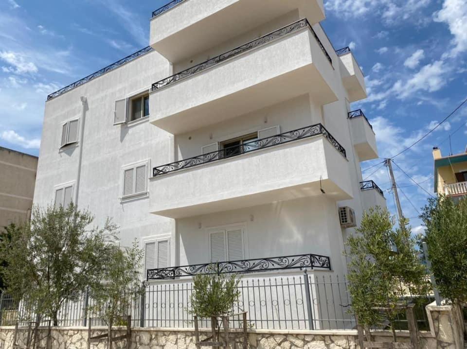 Vila Butrint Lägenhet Ksamil Exteriör bild