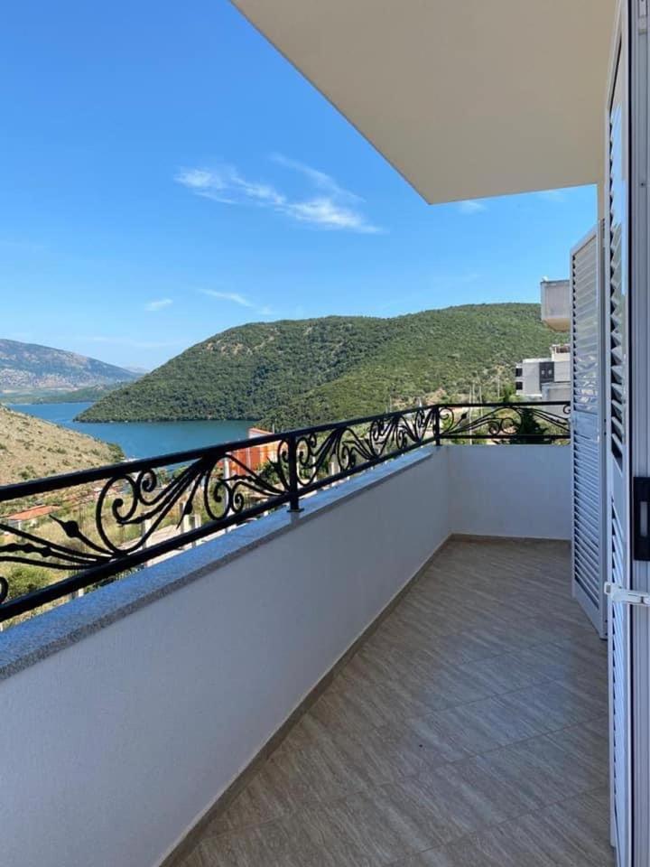 Vila Butrint Lägenhet Ksamil Exteriör bild